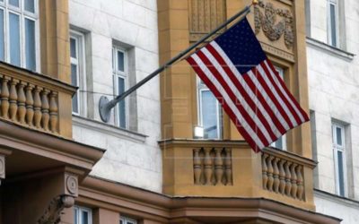 موقع “أكسيوس”: السفير الأميركي في موسكو يرفض مغادرة روسيا