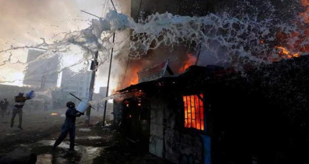 حريق في أكبر سوق بالعاصمة الكينية أسفر عن 15 قتيلا