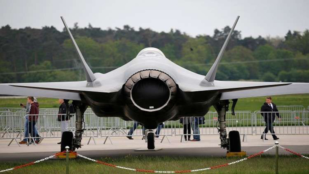 واشنطن تحظر تزويد أنقرة بمقاتلات F-35