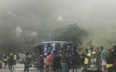 قتلى بانقلاب حافلة تقل مشجعي كرة قدم في الإكوادور