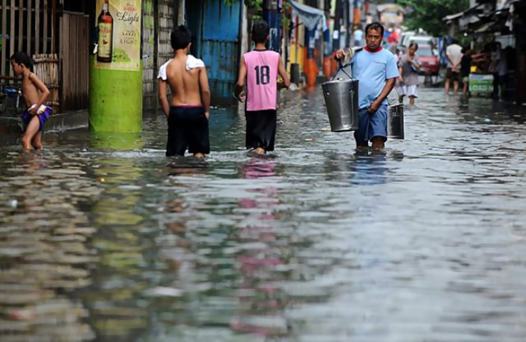 زهاء 400 شخص لقوا حتفهم في فيضانات الهند