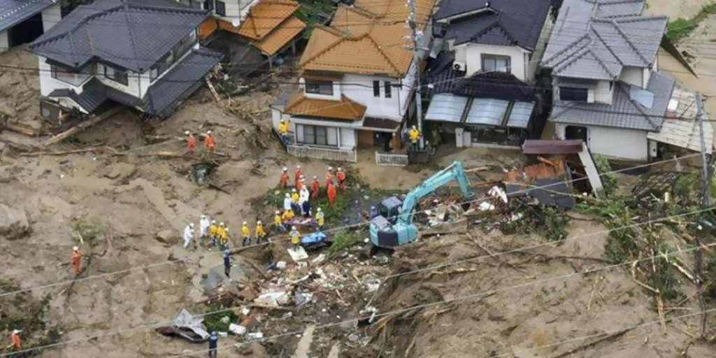 رجال الإنقاذ في إندونيسيا واصلوا البحث عن ناجين بعد الزلزال المدمر