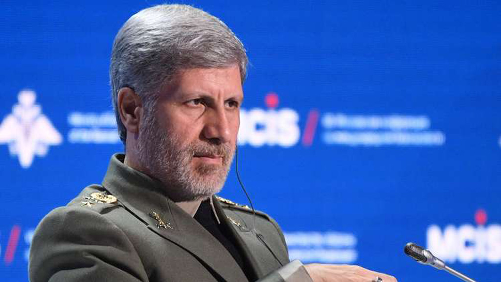 وزير دفاع ايران:نأمل بأن نتمكن من المشاركة باعادة بناء واعمار سوريا
