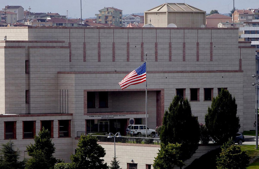 اطلاق نار على السفارة الأميركية في أنقرة خلف أضرارا طفيفة