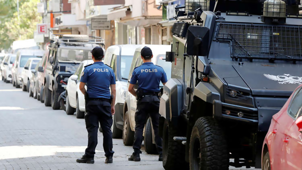 حريت: السلطات التركية تعتقل 56 شخصا بتهمة صلتهم بغولن