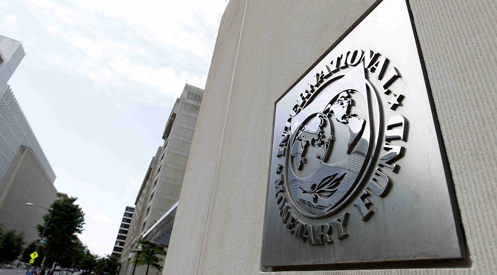 صندوق النقد الدولي خفض توقعاته للنمو العالمي مع ارتفاع المخاطر