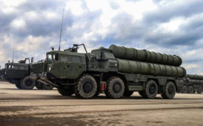 الدفاع الروسية تتسلم كتيبة صواريخ جديدة “أس-400” تريومف