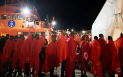 إنقاذ أكثر من 560 مهاجرا ومصرع 3 آخرين قبالة سواحل اسبانيا