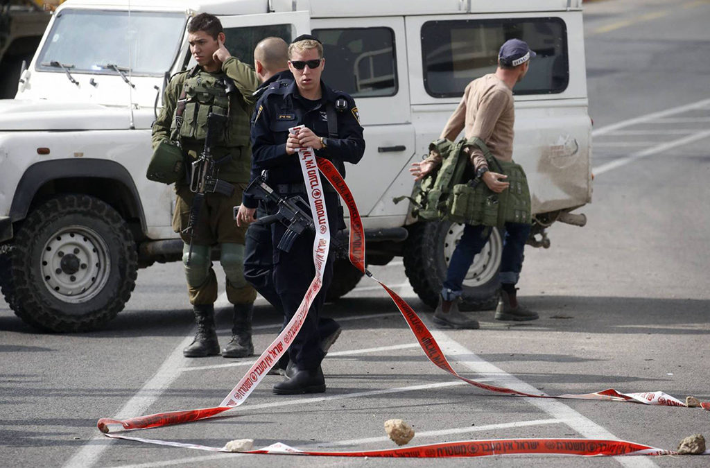 الجيش الإسرائيلي يطلق النار على امرأة بذريعة محاولة طعن شرق القدس