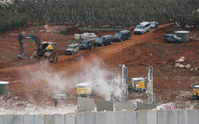 قوات العدو الاسرائيلي تقوم بعمليات حفر قبالة عديسة