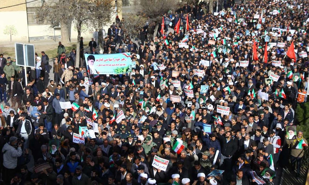مسيرات حاشدة في مختلف أرجاء إيران في الذكرى الأربعين لانتصار الثورة