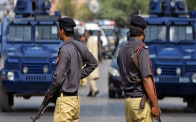 إصابة أكثر من 20 شخصا في انفجار استهدف دورية للشرطة في باكستان