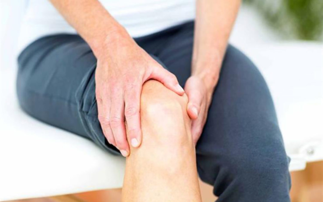أسباب الألم في الركبة ونصائح للحفاظ على سلامتها