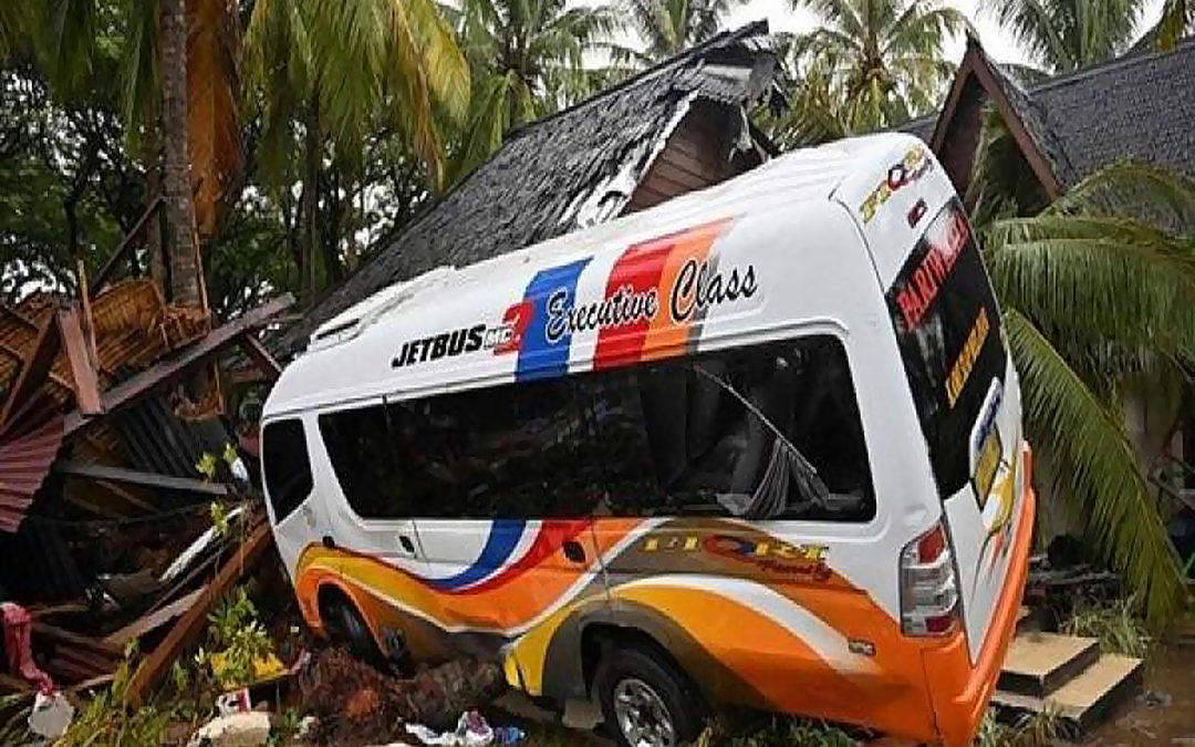 مقتل نحو 24 شخصا في تدهور حافلة في اندونيسيا