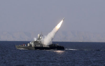 إنطلاق مناورة للحرس الثوري الإيراني على شواطئ الخليج