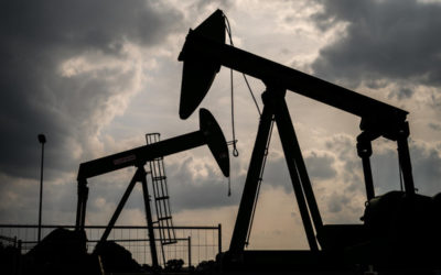 أسعار النفط تتجه نحو تسجيل خسارة