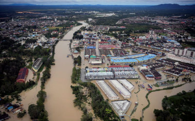 سلطات ماليزيا: مقتل 3 أشخاص وإجلاء 20838 آخرين بسبب الفيضانات التي تضرب البلاد