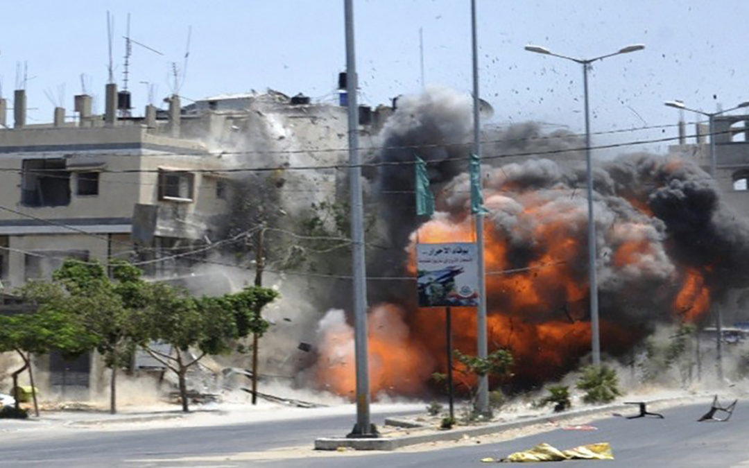 طائرات الاحتلال شنت أكثر من 100 غارة عنيفة شمال غزة وغربها