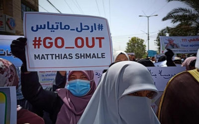 مسيرة لموظفي وكالة “الأونروا” في غزة تنديدا بتصريحات مدير في الوكالة لقناة إسرائيلية