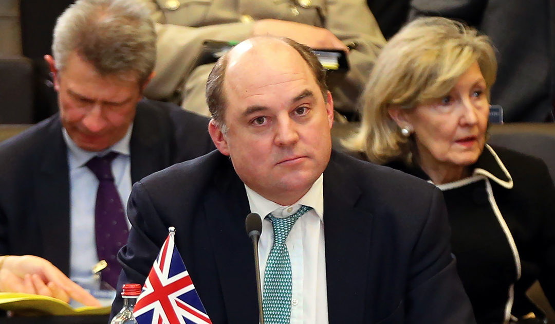وزير الدفاع البريطاني: أردنا الحفاظ على الوجود العسكري للناتو في أفغانستان