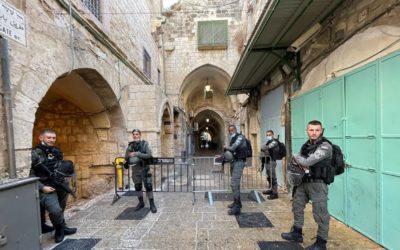 شهيد و ثلاث إصابات من شرطة الاحتلال في عملية طعن بالبلدة القديمة في القدس