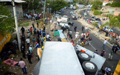 مقتل ما لا يقل عن 49 مهاجراً في حادث انقلاب مقطورة في المكسيك