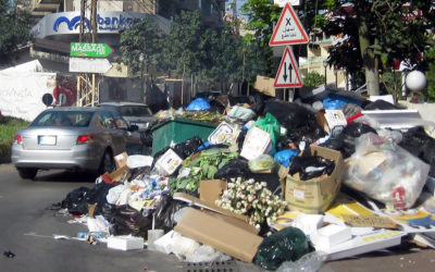عمال بلدية بعلبك اعلنوا الإضراب وتوقفوا عن جمع النفايات الاسمر: لانصاف جميع عمال بلديات لبنان