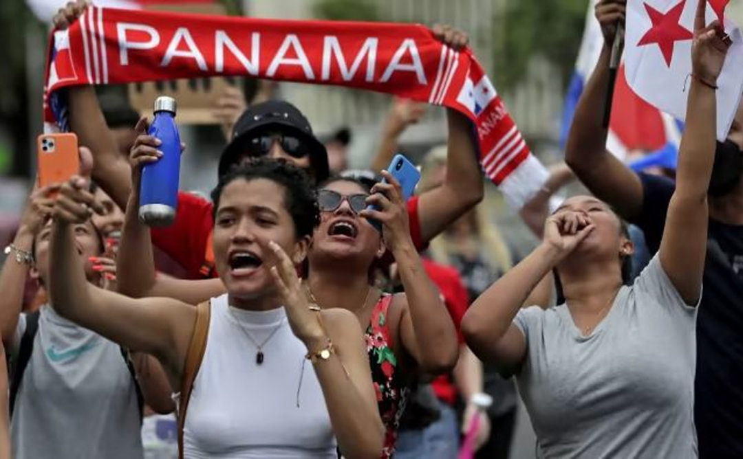 المئات يحتجون في بنما على ارتفاع الأسعار ويغلقون طرقا في أنحاء البلاد