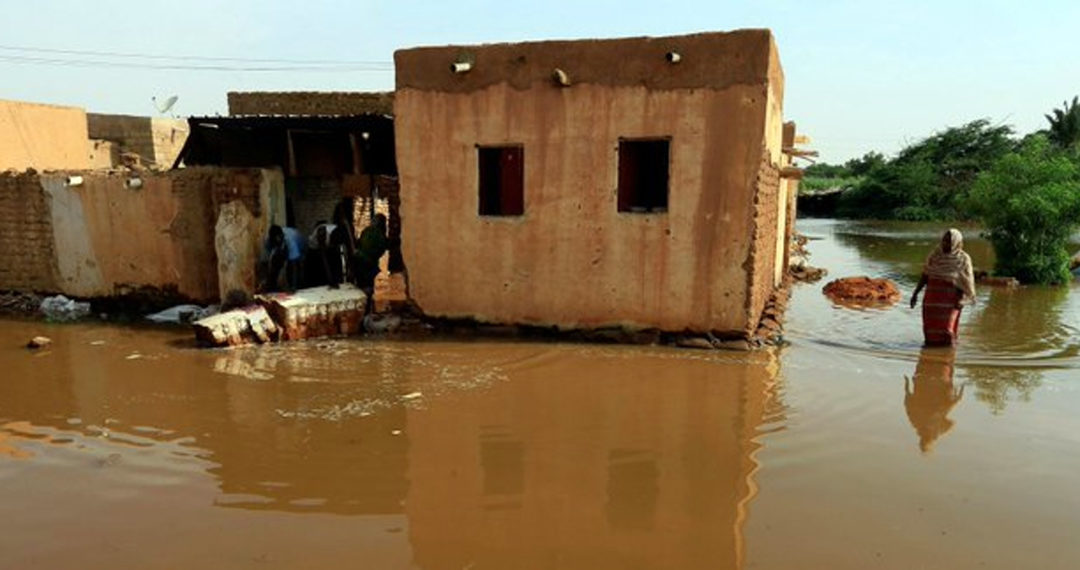 سلطات السودان: نهر الدندر وصل فيضانه مرحلة الخطر العالي وغمر أكثر من 200 قرية