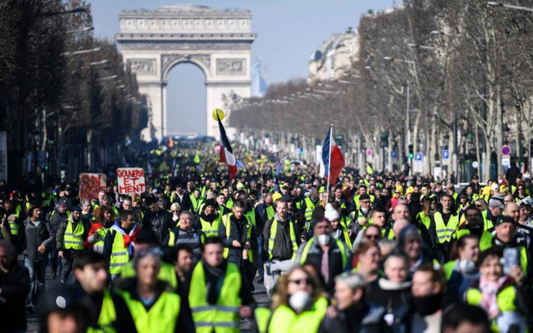 فرنسا تستعد لعيد عمال تاريخي وتظاهرات حاشدة لإصلاح نظام التقاعد