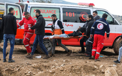 إصابات بالاختناق واعتقال خمسة مواطنين في الخليل