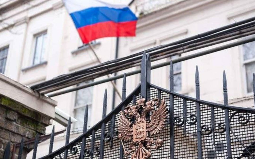 سفير لبنان في روسيا: بوتين وقع أمرا بإرسال 25 ألف طن من الحبوب و10 آلاف طن من الوقود إلى لبنان