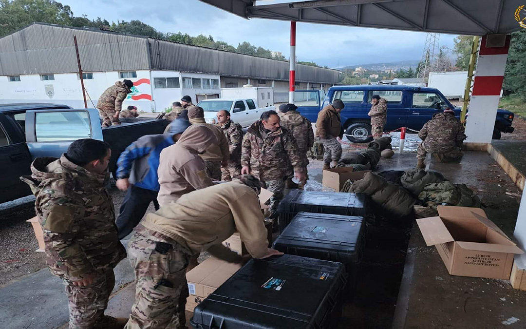 الجيش: 15 عنصرا من فوج الهندسة الى سوريا للمساهمة في اعمال الانقاذ