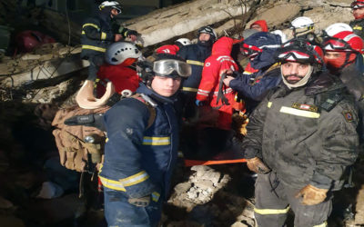 الفريق اللبناني نجح في انقاذ امرأة تركية حامل وطفلتها وعدد من العالقين جراء الزلزال