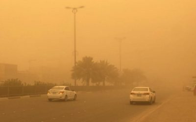 السعودية.. الرياح الشديدة والأمطار الغزيرة تسقط أعمدة كهرباء في جد