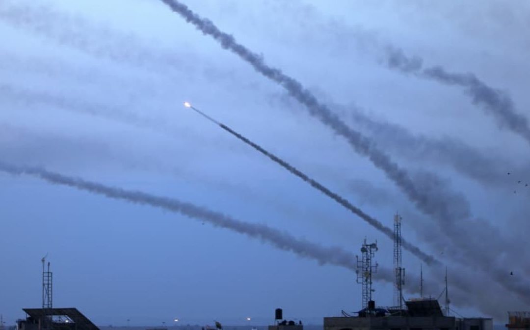 جيش العدو يخلي 15 مستوطنة بشكل كامل في غلاف غزة على وقع الصواريخ التي تطلقها كتائب القسام