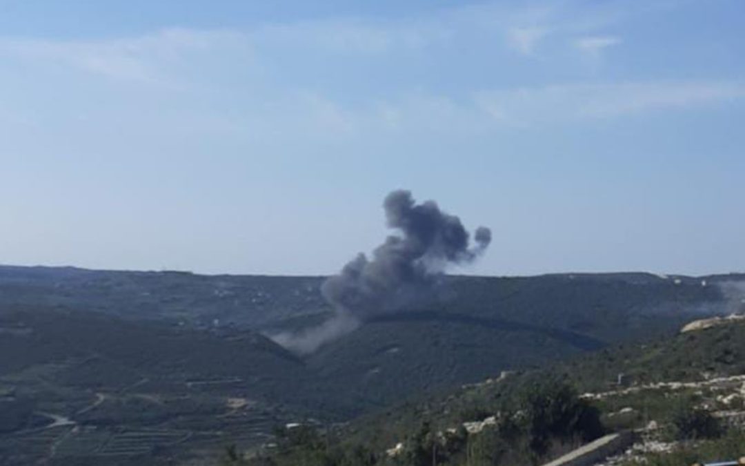 الطيران الحربي الاسرائيلي اغار على دفعتين مستهدفا اطراف بلدة بيت ليف