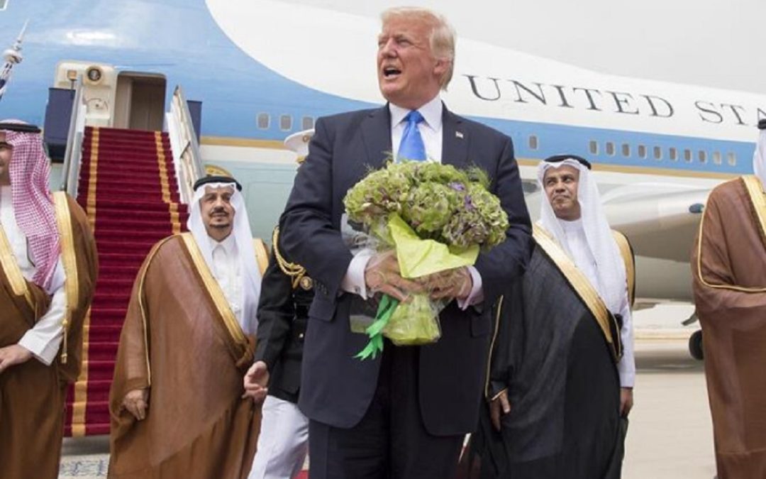 ترامب يبيع «حلَّ الدولتين» بمئات المليارات