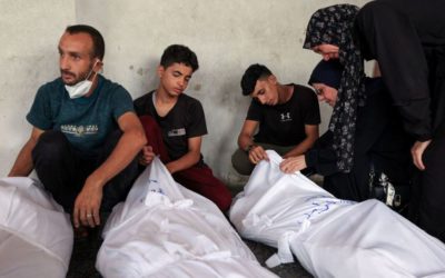 “وفا”: 10 شهداء بينهم ثلاثة من منتظري المساعدات في قصف ونيران الاحتلال في مدينتي غزة وخان يونس