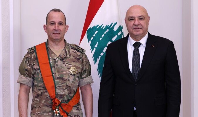 الرئيس عون عرض مع بري الأوضاع العامة ورئيس المجلس يصف اللقاء ب”الممتاز”وقلد قائد الجيش الوشاح الاكبر .. والخازن دعا الى حلول لشوائب قانون الانتخاب